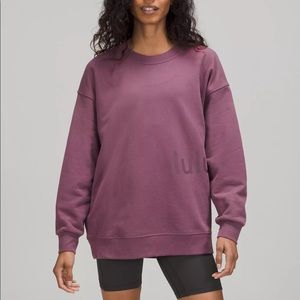 Perfectly Oversized Crew Graphic vintage plum size 8